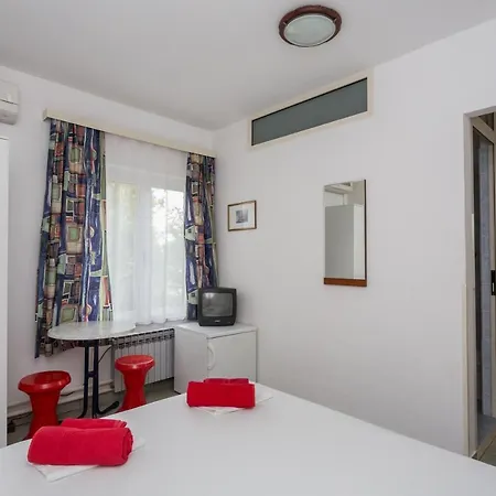Lussino Accommodation Mali Losinj Exterior photo