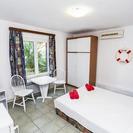 Lussino Accommodation Mali Losinj Exterior photo