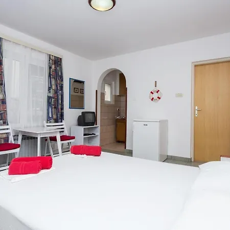 Lussino Accommodation Mali Losinj Exterior photo