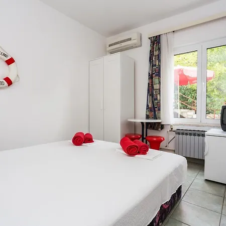 Lussino Accommodation Mali Losinj Exterior photo