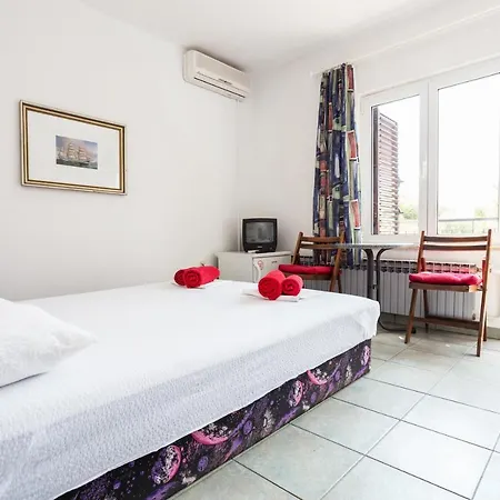 Lussino Accommodation Mali Losinj Exterior photo