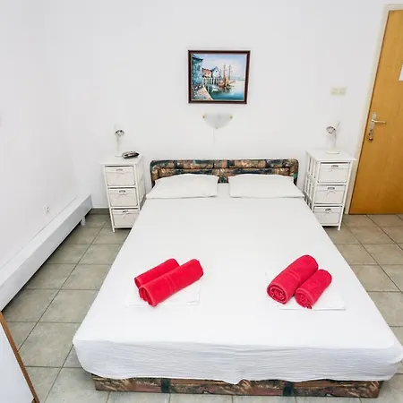 Lussino Accommodation Mali Losinj Exterior photo