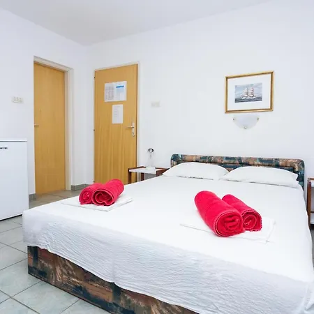 Lussino Accommodation Mali Losinj Exterior photo