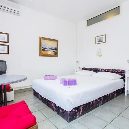 Lussino Accommodation Mali Losinj Exterior photo