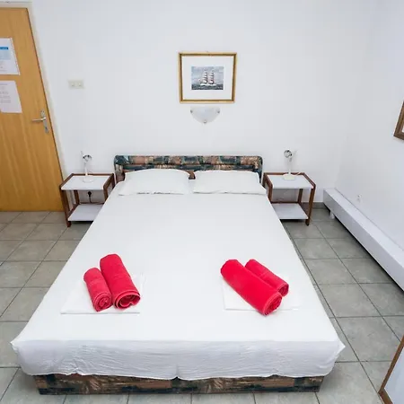Lussino Accommodation Mali Losinj Exterior photo
